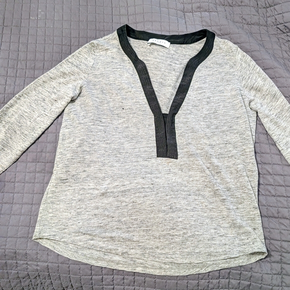 Sandro Heather Gray Long Sleeve Top with Black Trim - Picture 3 of 7
